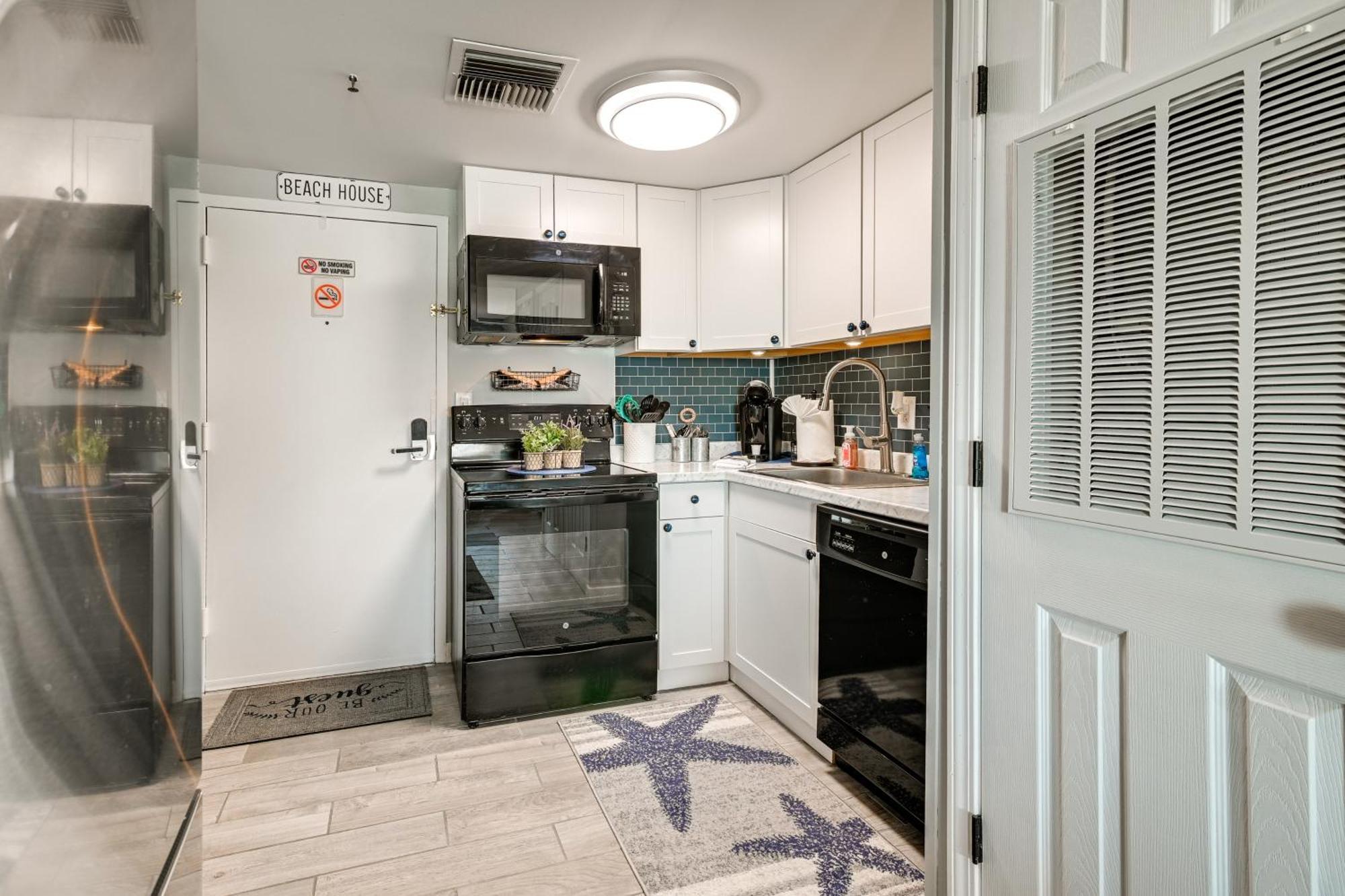 Renovated Oceanfront Resort Condo With Balcony Myrtle Beach Exteriör bild